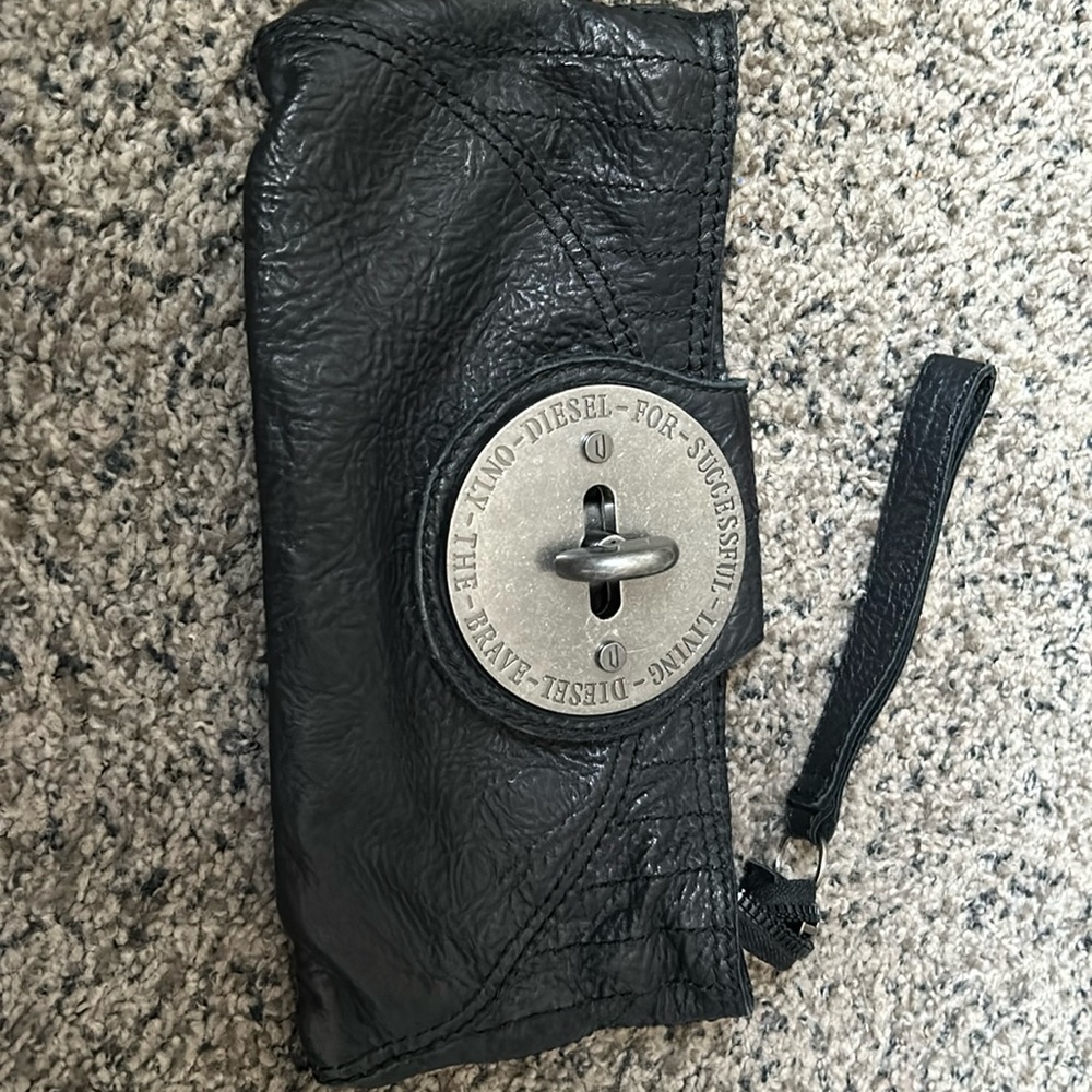 Diesel wrist wallet